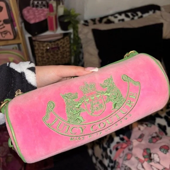 Juicy Couture vintage barrel bag - Picture 5 of 9